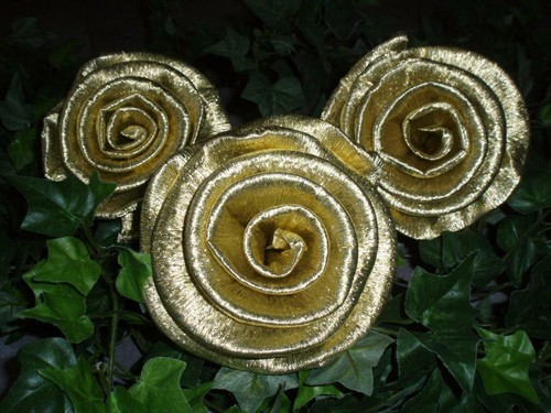 Große krepprosen gold - x,