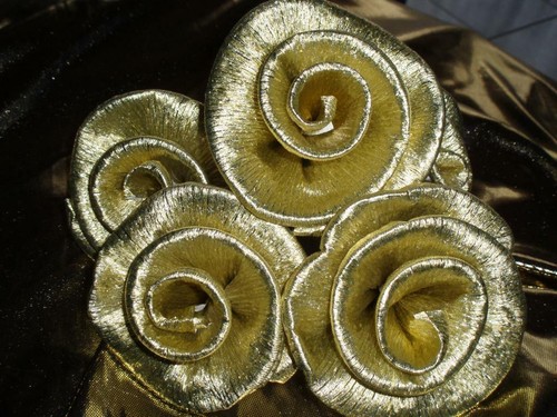 Kleine krepprosen gold - 30,
